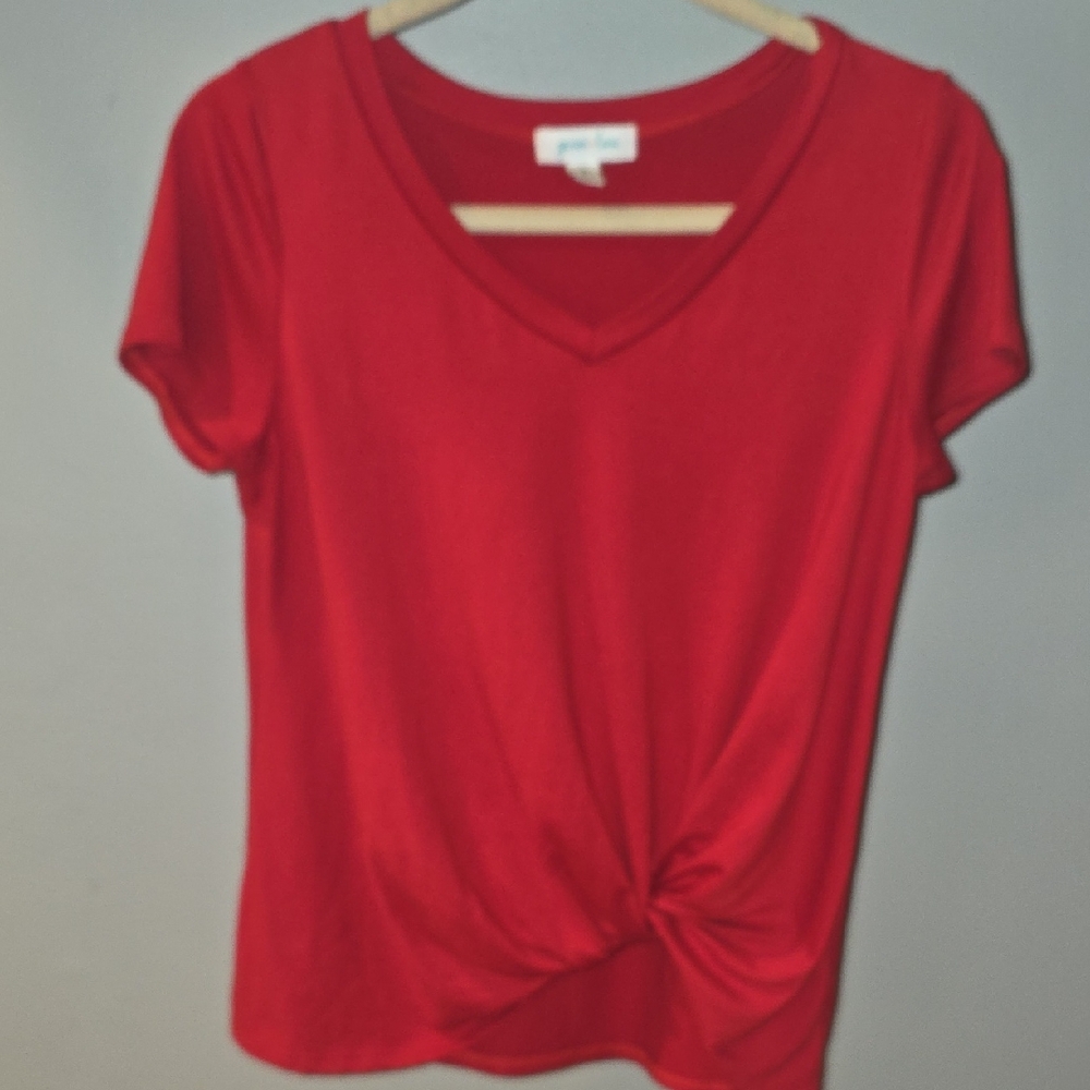 Grace & Lace Twisted Hem Short Sleeve V-Neck Top